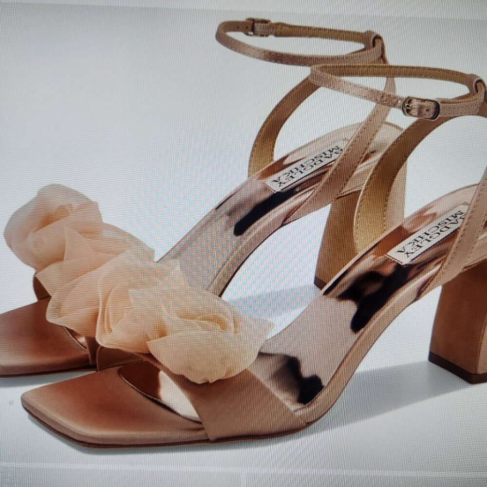 Badgley Mischka "Carli" Heeled Sandals. NIB. Size 6.5